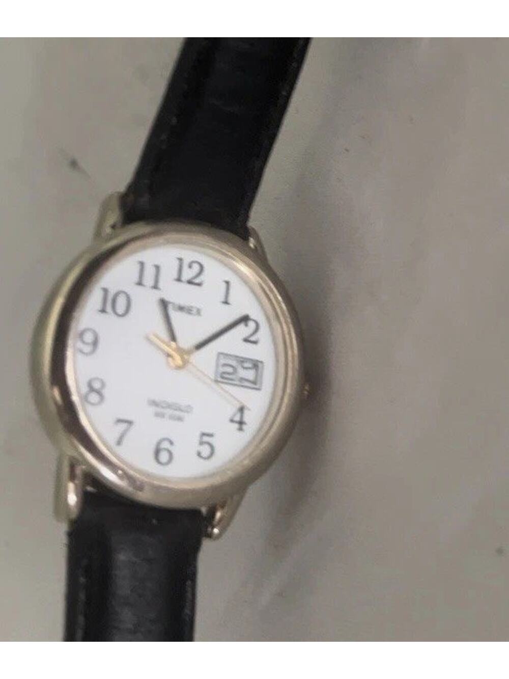Timex Indiglo White Dail Black Leather Band Does Not Work